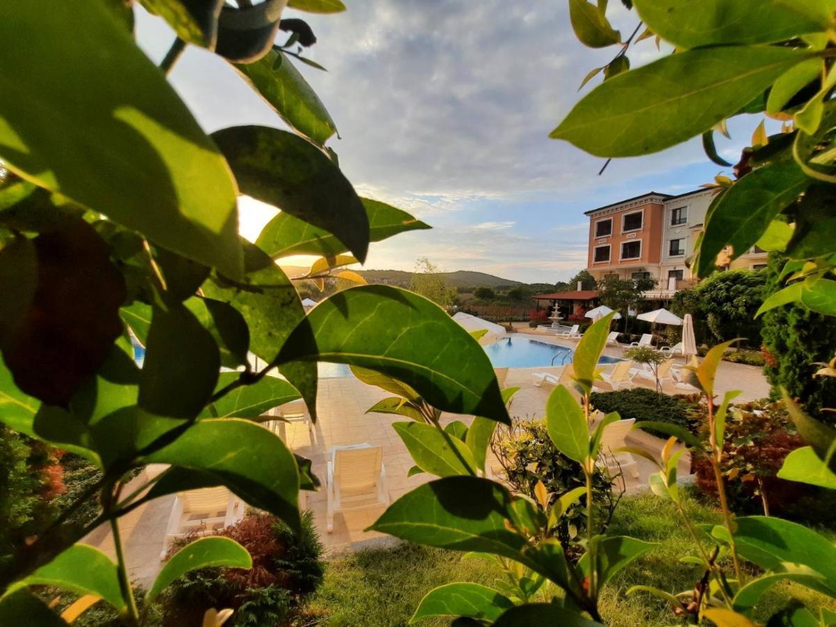 Lilia Apartments Каваци, Созопол Buitenkant foto